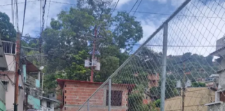 Gobierno de Caracas y Comuna «La Octava Estrella» renuevan espacio deportivo