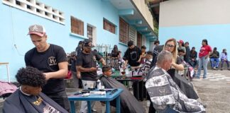 Ejecutan jornada de barbería solidaria y atención integral en campamento transitorio Luis Hurtado Higuera
