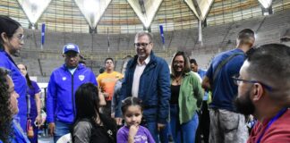 Niños y niñas apreciaron el arte como herramienta sanadora en el Coliseo de La Urbina