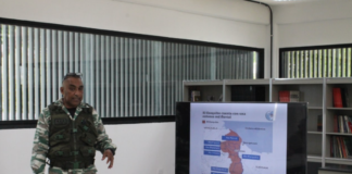 Universidad Nacional de las Comunas realiza conversatorio «Venezuela nace en el Esequibo»