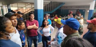 Familias afectadas por los sismos reciben atención integral en campamento transitorio en Catia La Mar